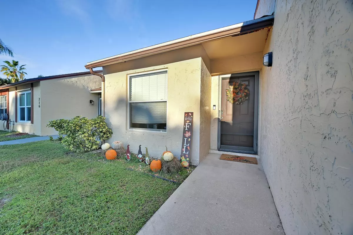 Jupiter, FL 33458,214 Palmetto CT