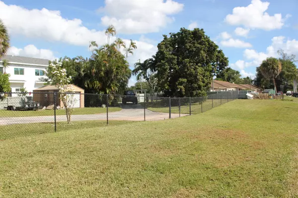 Lake Worth, FL 33461,4981 Serafica DR