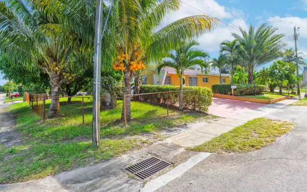 Hollywood, FL 33024,7050 Raleigh ST