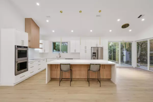 Boca Raton, FL 33496,5537 NW 21 WAY