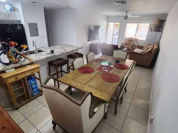 Greenacres, FL 33463,6013 N 10th AVE 208