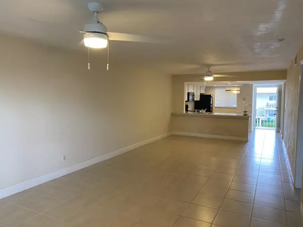 Royal Palm Beach, FL 33411,1707 Palm Beach Trace DR 1707