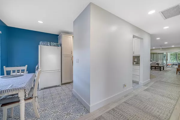 Delray Beach, FL 33445,2920 SW 15th ST 104