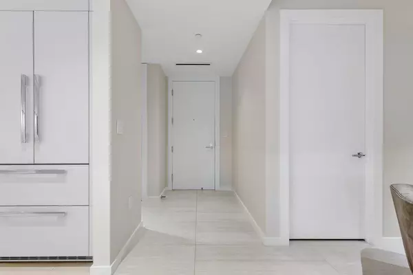 Boca Raton, FL 33432,200 SE Mizner BLVD 307