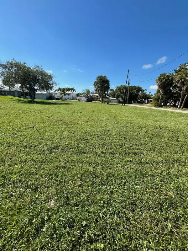 0 Coral CIR, Fort Pierce, FL 34949