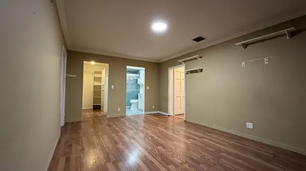 Boynton Beach, FL 33426,656 NW 1st AVE