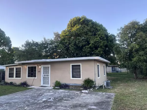 1121 NW 140 TER, Miami, FL 33168