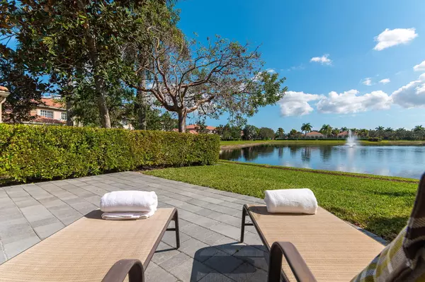 6748 Old Farm TRL, Boynton Beach, FL 33437