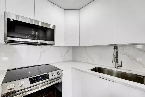 Highland Beach, FL 33487,4511 S Ocean BLVD 1008