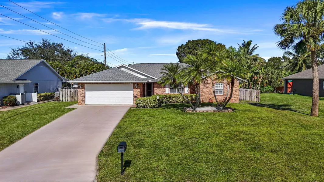 1736 SW 21st ST, Vero Beach, FL 32962