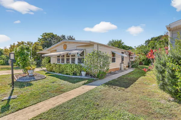 Port Saint Lucie, FL 34952,8561 Florence DR