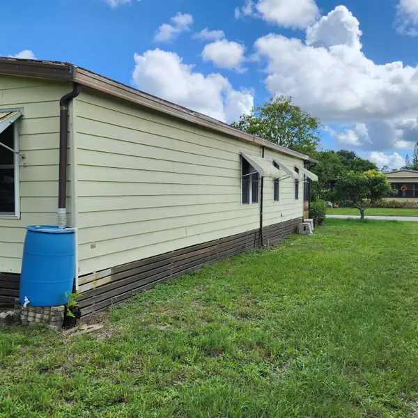 Stuart, FL 34997,2847 SW Thunderbird TRL