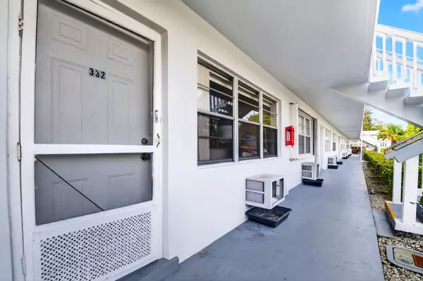 West Palm Beach, FL 33417,332 Northampton Q