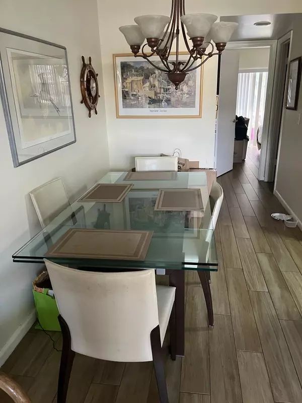 West Palm Beach, FL 33417,332 Northampton Q