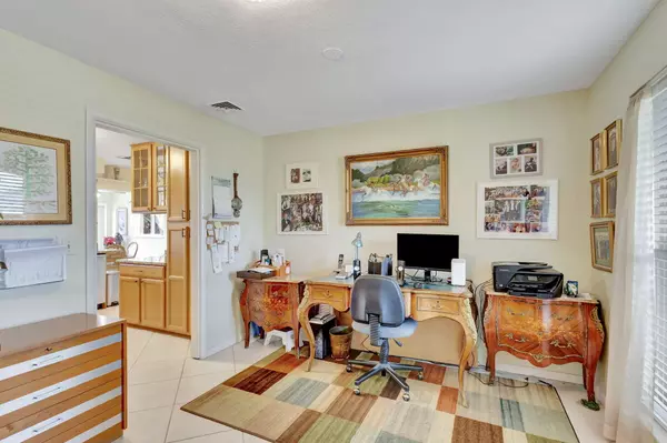 Lake Worth Beach, FL 33460,1310 N Lakeside DR