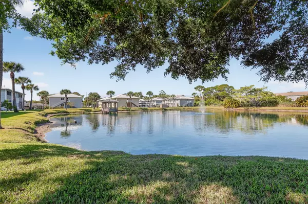 Port Saint Lucie, FL 34952,188 SE Village DR 188