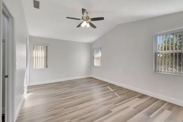 Boca Raton, FL 33498,11420 Coral Bay DR