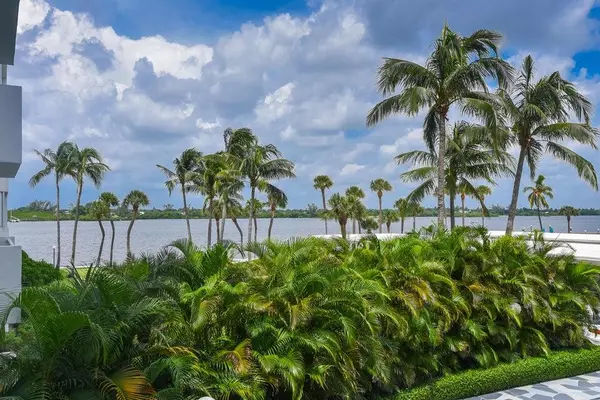 2860 S Ocean BLVD 202, Palm Beach, FL 33480