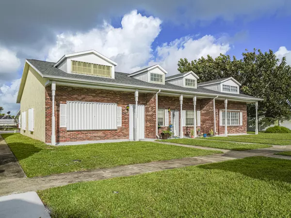 8520 Highway 1 H12, Micco, FL 32976