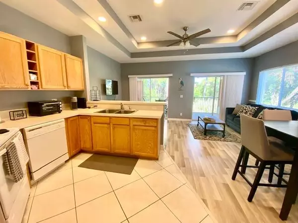 Port Saint Lucie, FL 34986,8379 Mulligan CIR 4524