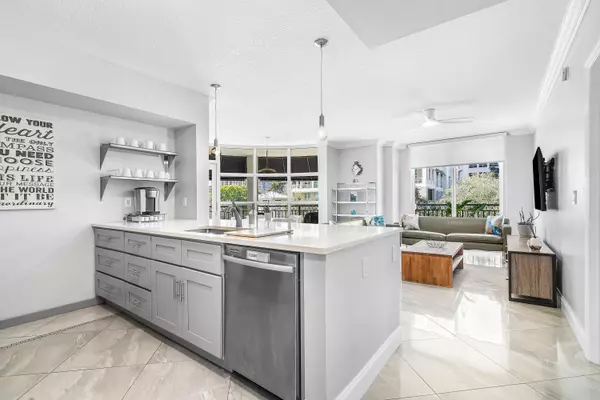 West Palm Beach, FL 33401,600 S Dixie HWY 329