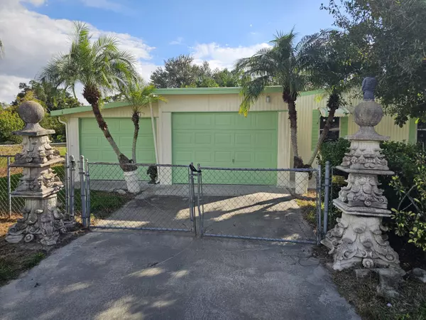 Okeechobee, FL 34974,2909 SE 39 AVE