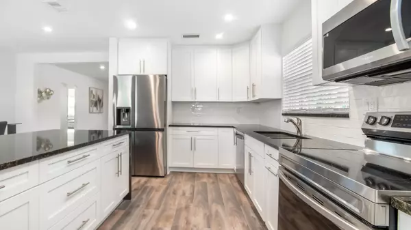 Delray Beach, FL 33444,121 George Bush BLVD