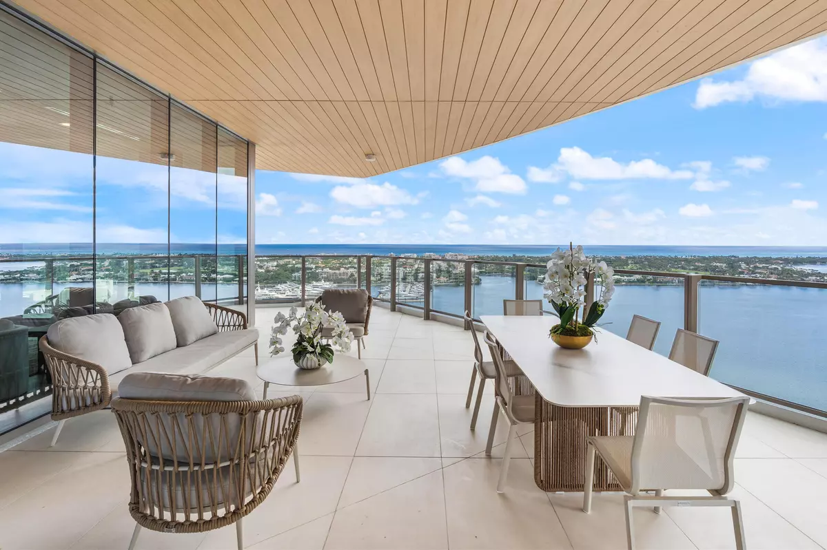 West Palm Beach, FL 33401,1333 S Flagler DR 2002