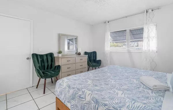 Deerfield Beach, FL 33441,262 SE 9th AVE B