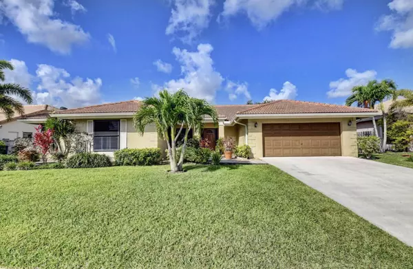 11600 Island Lakes LN, Boca Raton, FL 33498