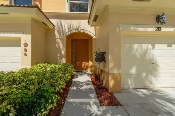 Royal Palm Beach, FL 33411,213 River Bluff LN