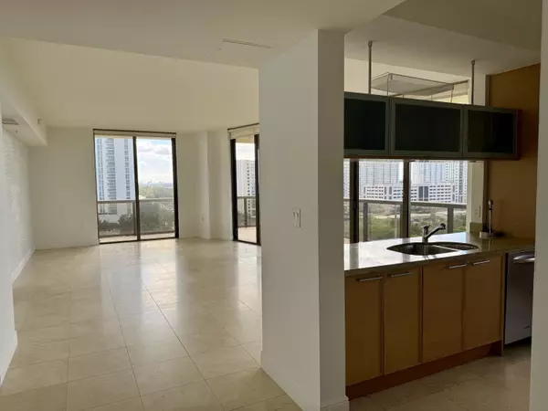 Sunny Isles Beach, FL 33160,16275 Collins AVE #1004