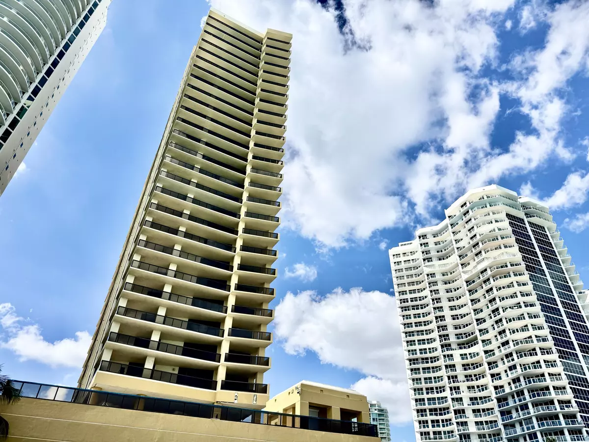 Sunny Isles Beach, FL 33160,16275 Collins AVE 1004