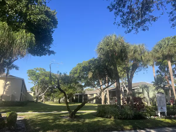 Boca Raton, FL 33431,3939 NE 5th AVE B206