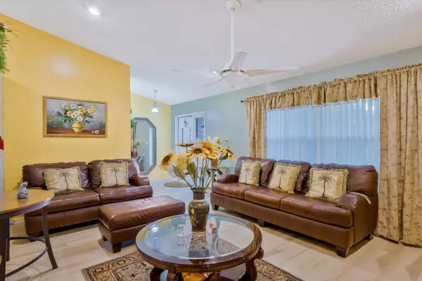 Wellington, FL 33414,13790 Paddock DR