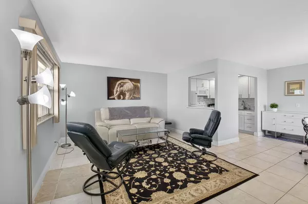 Delray Beach, FL 33446