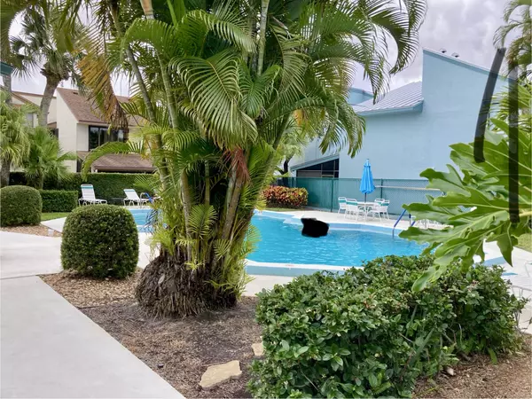 Stuart, FL 34994,950 S Kanner HWY E23