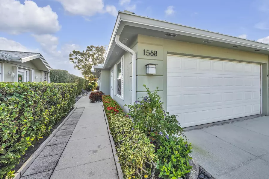 1568 SW Springfield CT, Palm City, FL 34990