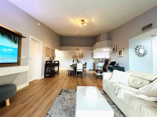 Coral Springs, FL 33071,9044 W Atlantic BLVD 333