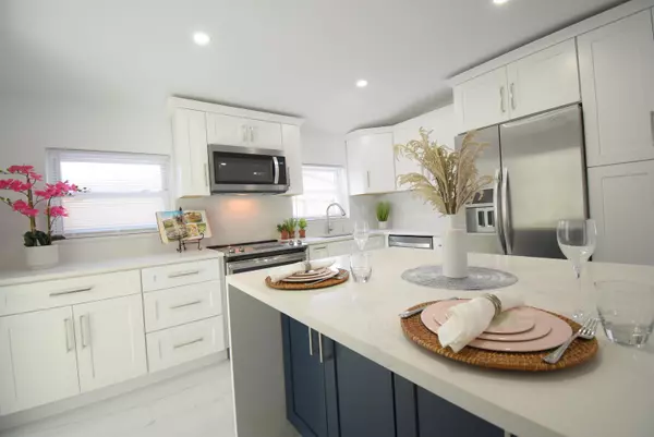 3541 NW 37th AVE, Lauderdale Lakes, FL 33309