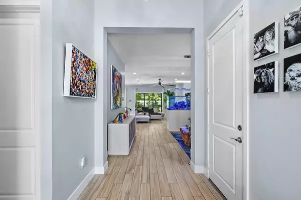 Lake Worth, FL 33463,7217 Stella LN