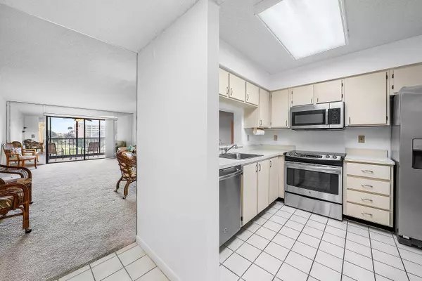 Delray Beach, FL 33446,14500 Stirling WAY 405