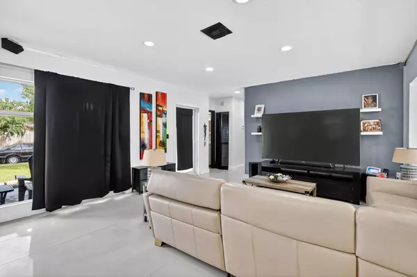 Hialeah, FL 33012,6120 NW 110th TER