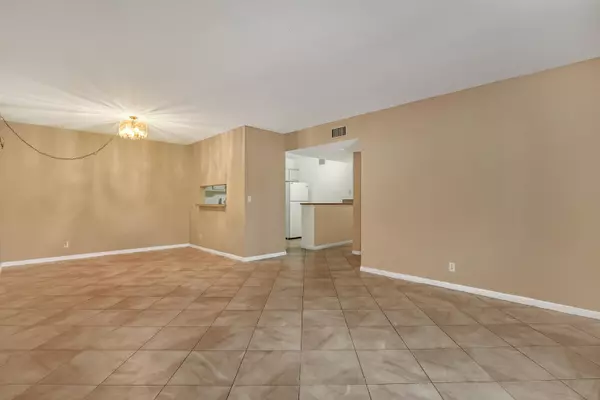 Jupiter, FL 33458,6257 Chasewood DR B