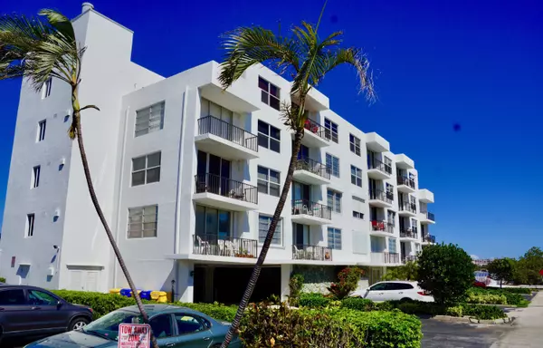 301 Croton AVE 406, Lantana, FL 33462