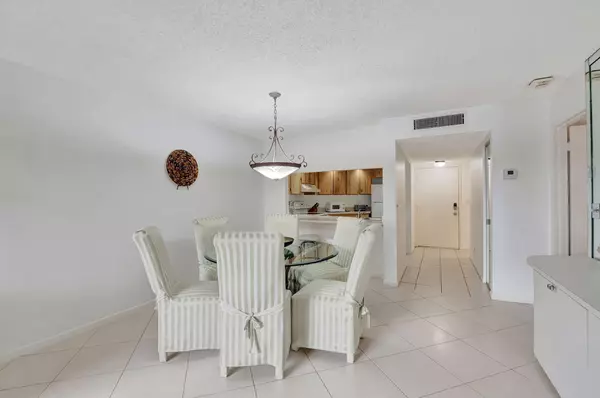 Delray Beach, FL 33444,600 Egert CIR 7204