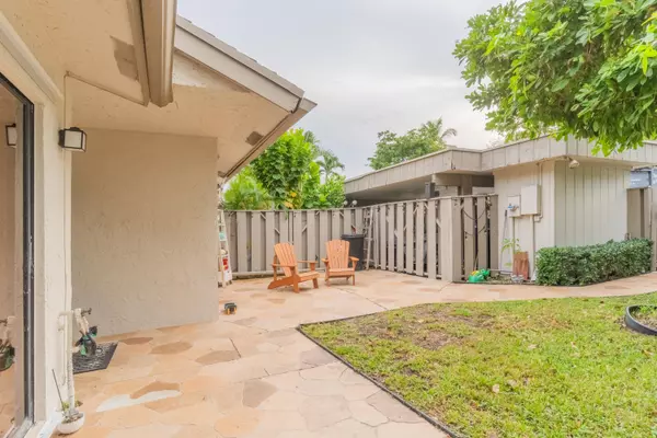 Deerfield Beach, FL 33442,520 E Deer Creek Wildwood LN