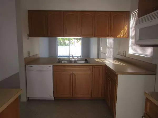 West Palm Beach, FL 33406,1654 Royal Forest CT