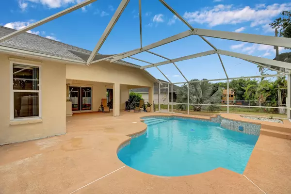 Port Saint Lucie, FL 34953,513 SE Cliff RD