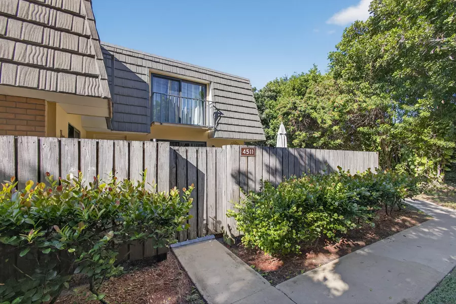 4511 45th WAY, West Palm Beach, FL 33407